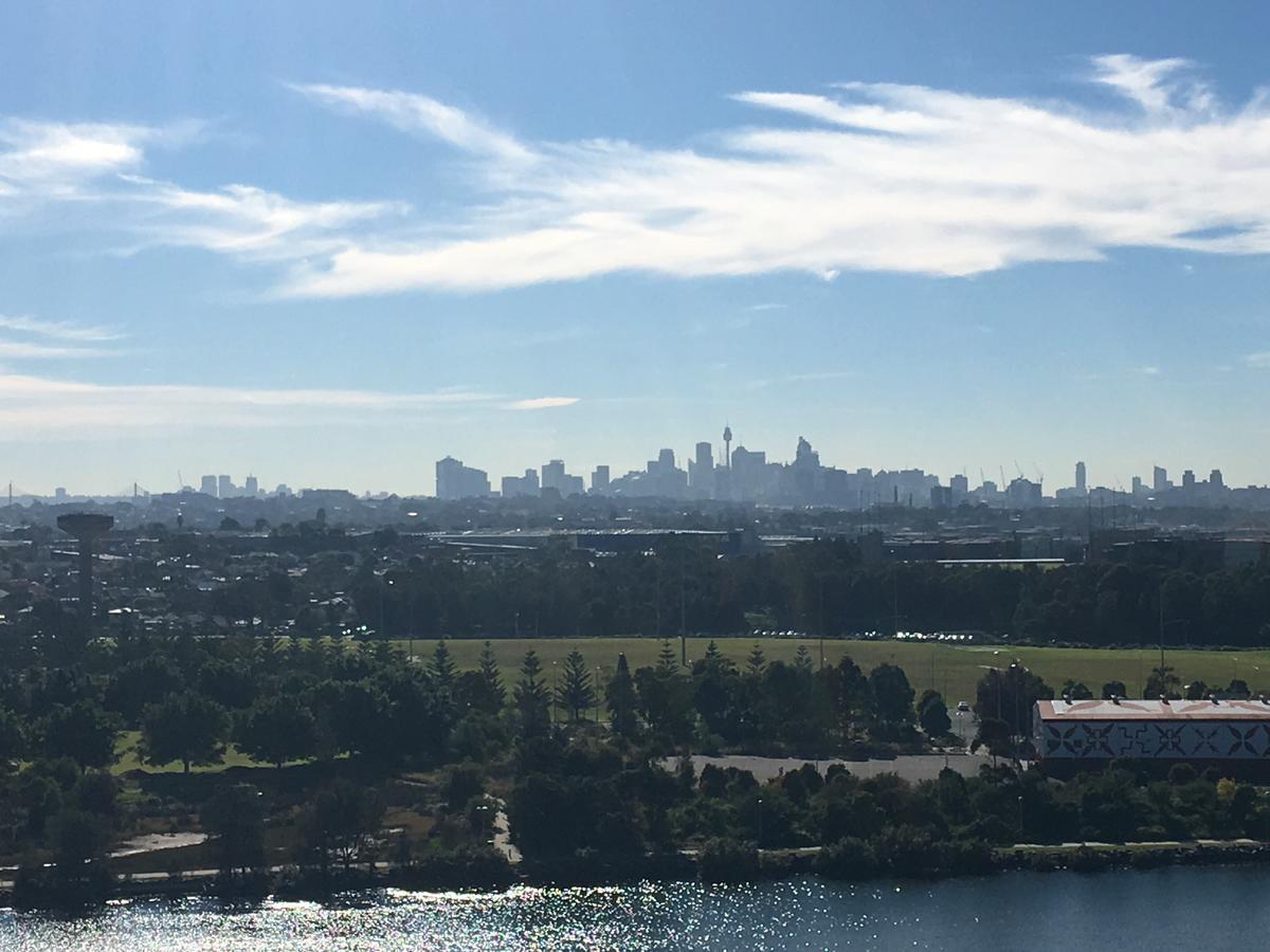 Panoramic Views In Luxurious Brand New Apartment Sydney Exterior photo